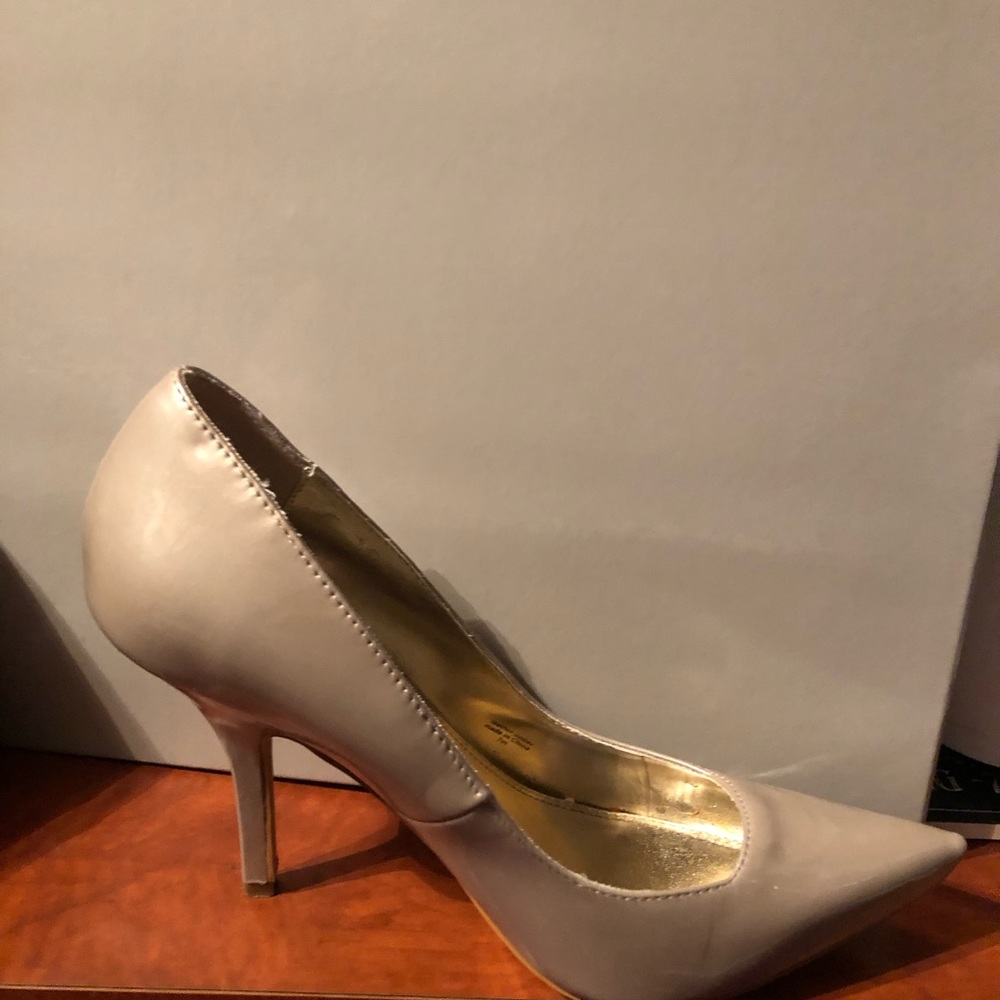Bebe heels size 7